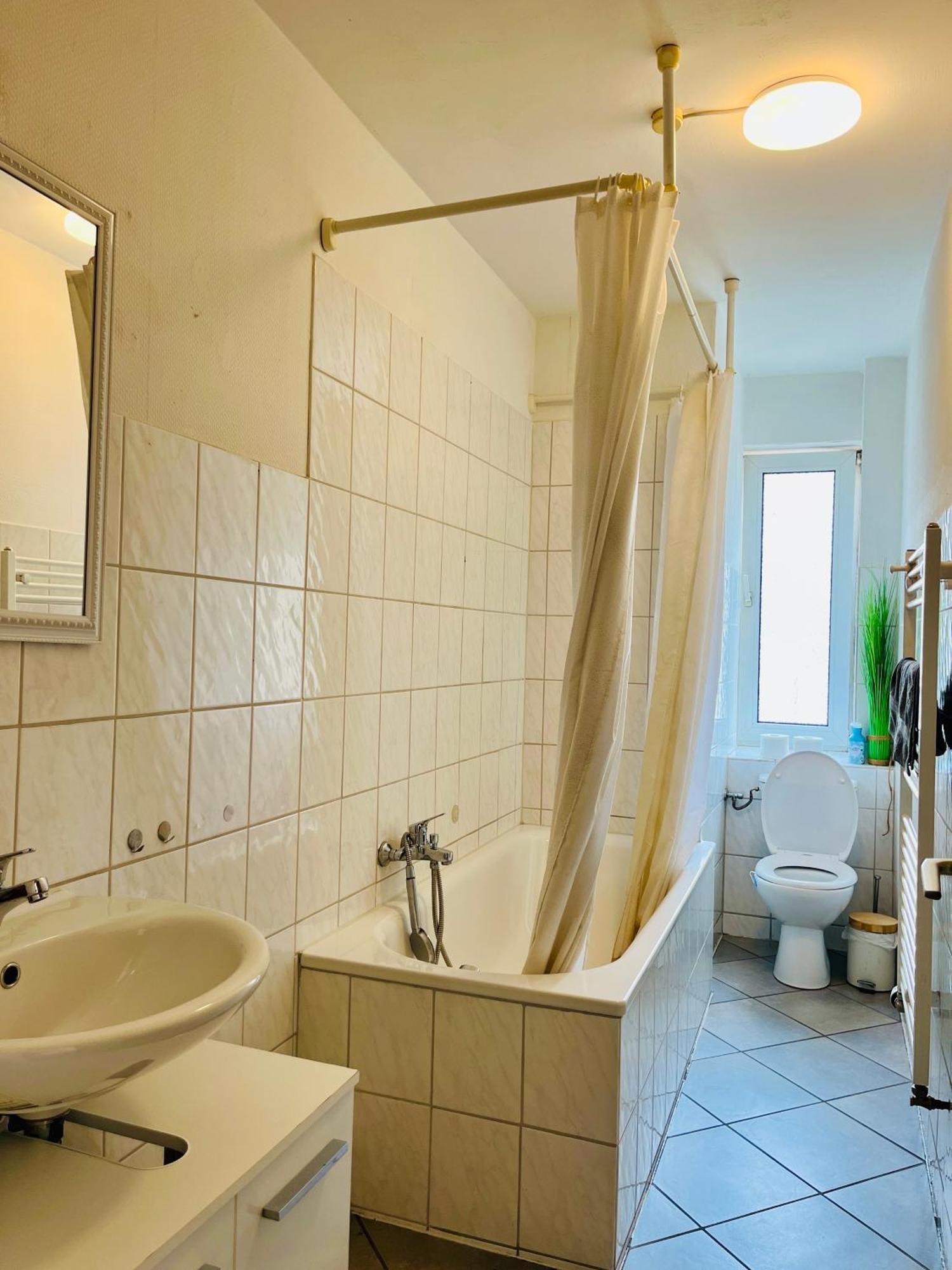 Geraeumige Wohnung Im Herzen Kassels Extérieur photo